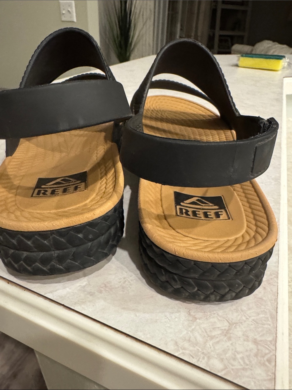 Reef Women's Black water Vista Slingback Sandals size 8 - Picture 6 of 8